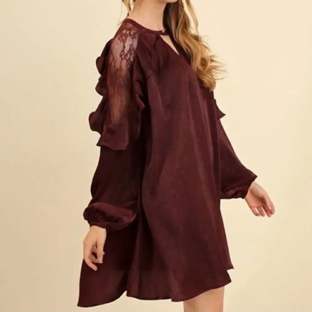 NEW Umgee Satin & Lace Long Sleeve Short Burgundy Holiday Party Dress Sz M